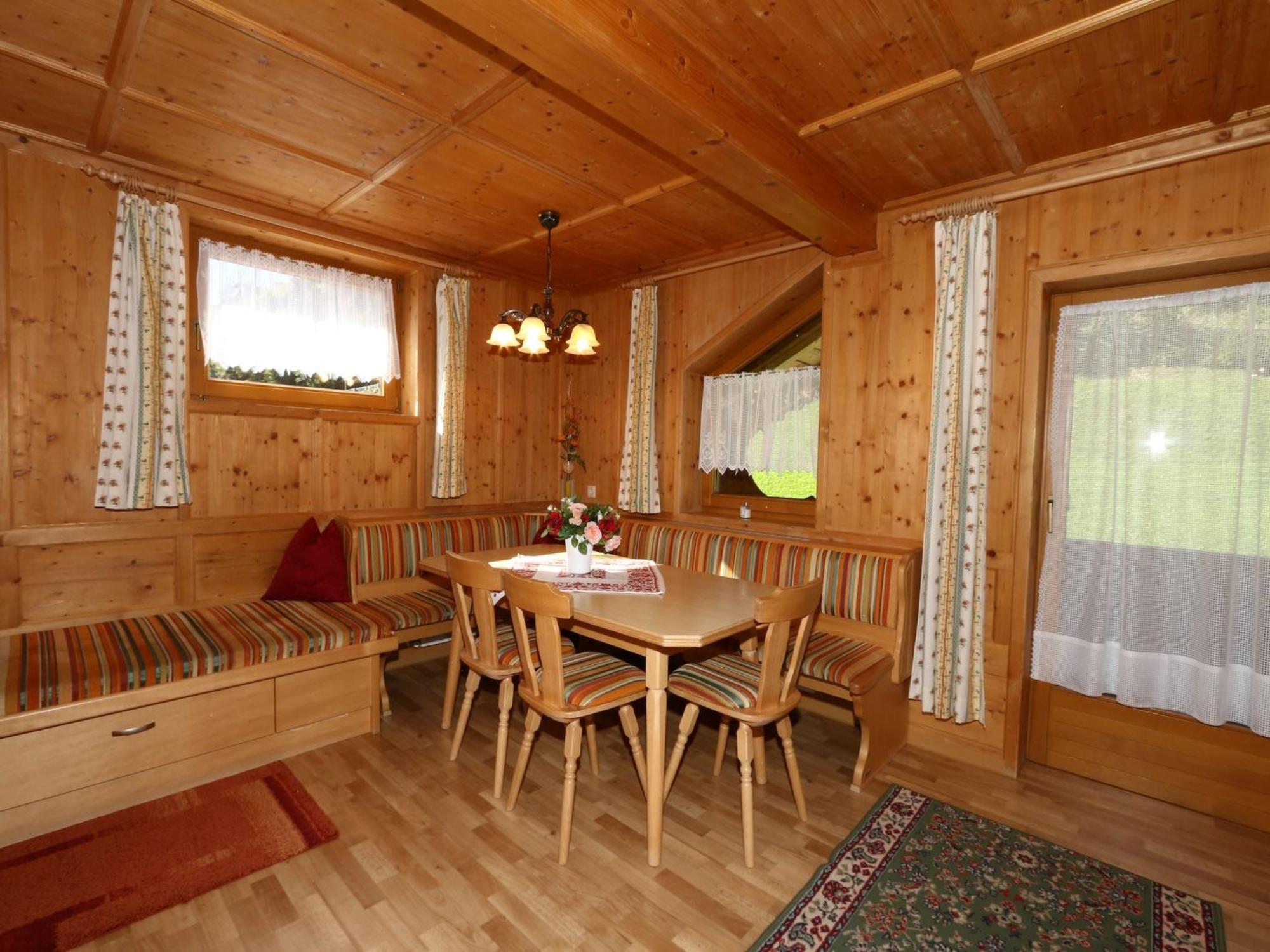 Apartment In Mayrhofen With A Balcony Exterior foto