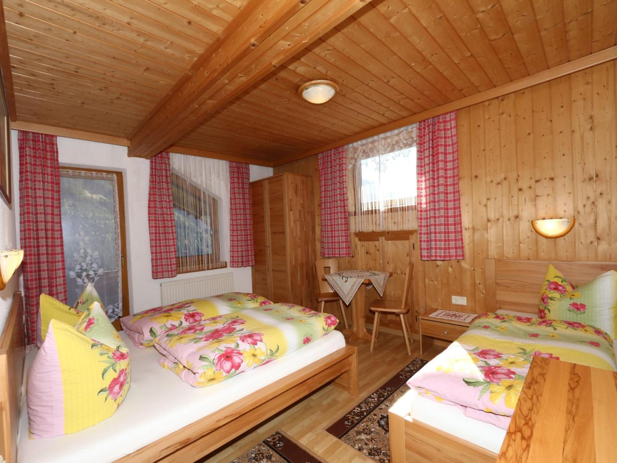 Apartment In Mayrhofen With A Balcony Exterior foto