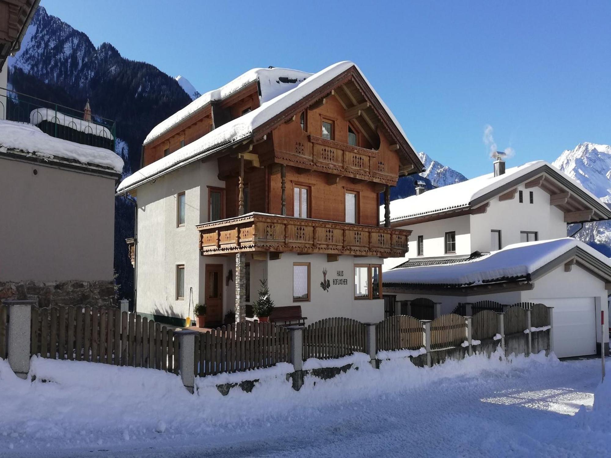 Apartment In Mayrhofen With A Balcony Exterior foto